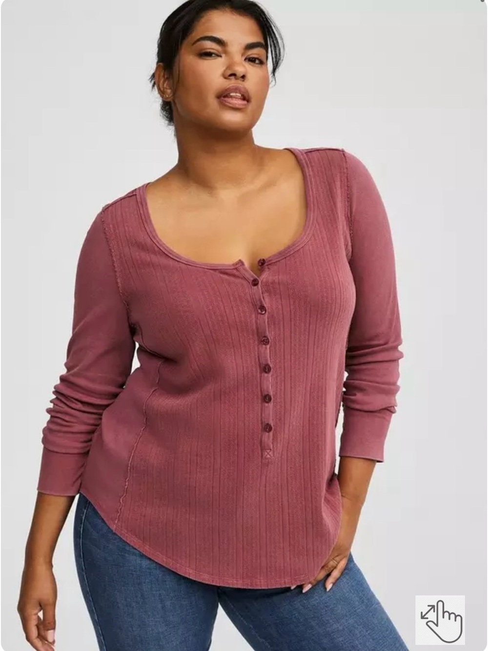 Women’s Long Sleeve Scoop Neck Henley Top
